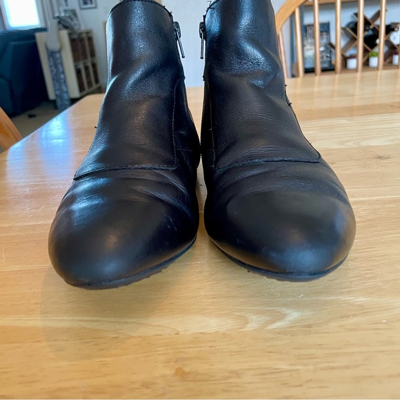 Born Ankle Boot - Black Leather Size 8.5 US | 40 EU - Picture 8 of 13